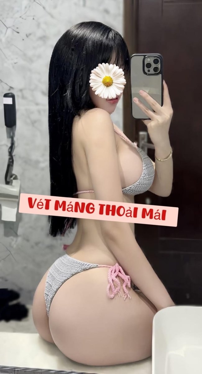 Nhã Uyên - HotGirl Xinh Đẹp - Ngực To Body Mượt - SEXY Gợi Tình Quyến Rũ Đắm Say