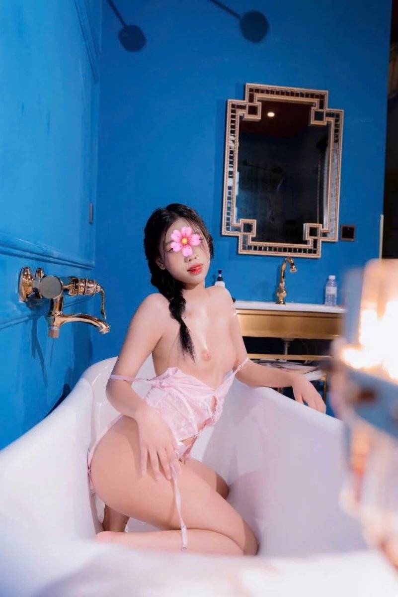 <GÁI GỌI CẦU DIỄN> TÚ UYÊN - LÀN DA TRẮNG MỊN MÀNG NHƯ DA EM BÉ, LÀM TÌNH MIỆT MÀI