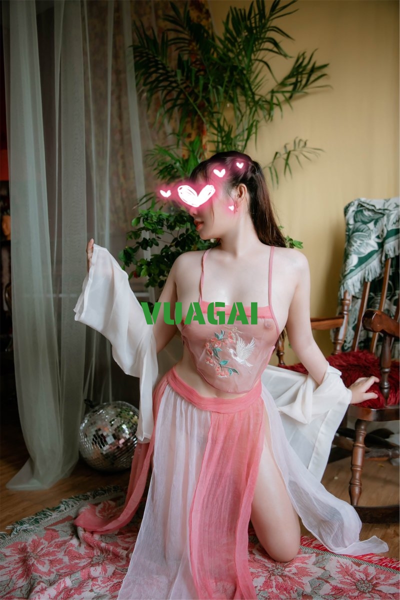 reup-sieu-hot-u2k1-tieu-hy-thanh-nu-tiktok-len-song-cuc-tuoi-2616385-original.jpeg