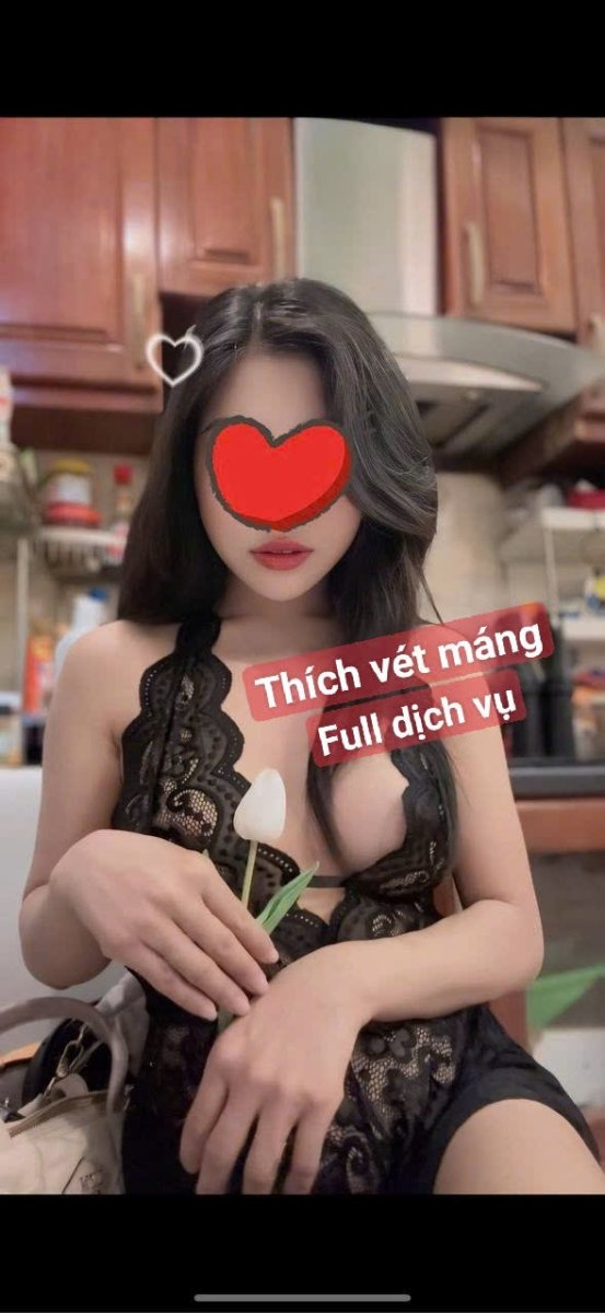 HUYỀN ANH SIÊU PHẨM HÀNG NGON VÚ BÍM HỒNG HÀO